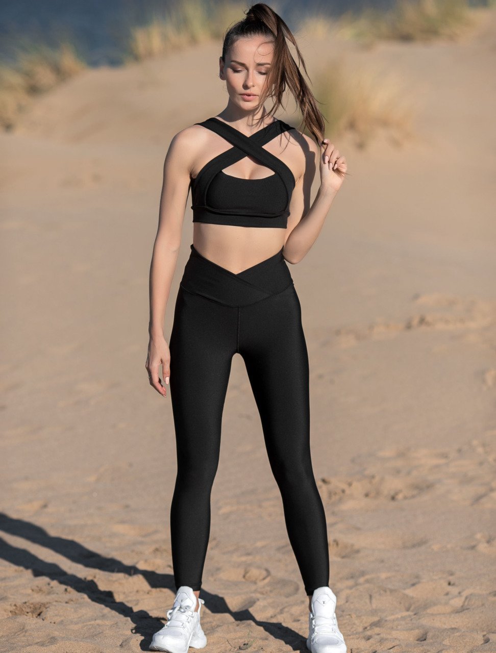 Dekolte Tasarım Spor Bustiyer Siyah Renk 187