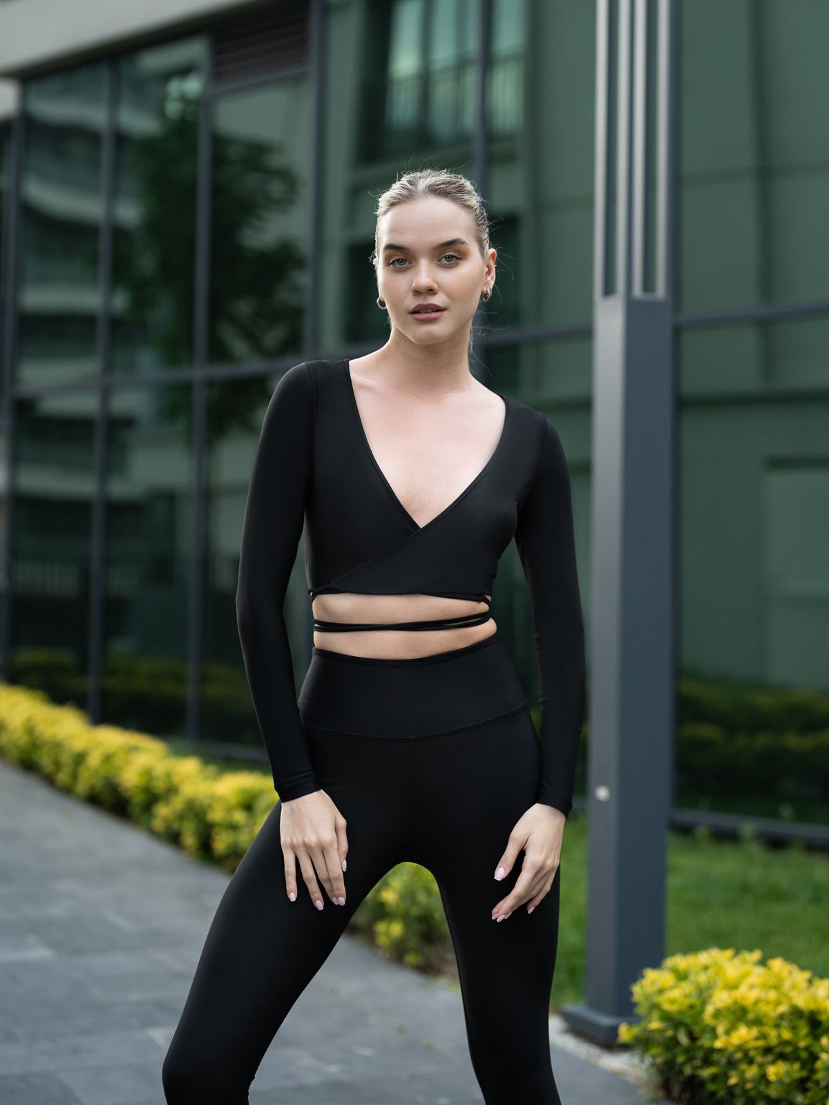 İp Detaylı Siyah Üst 065