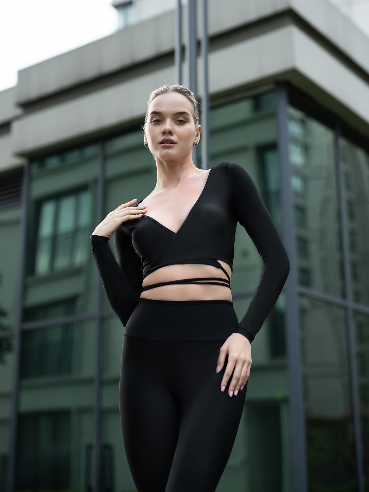 İp Detaylı Siyah Üst 065