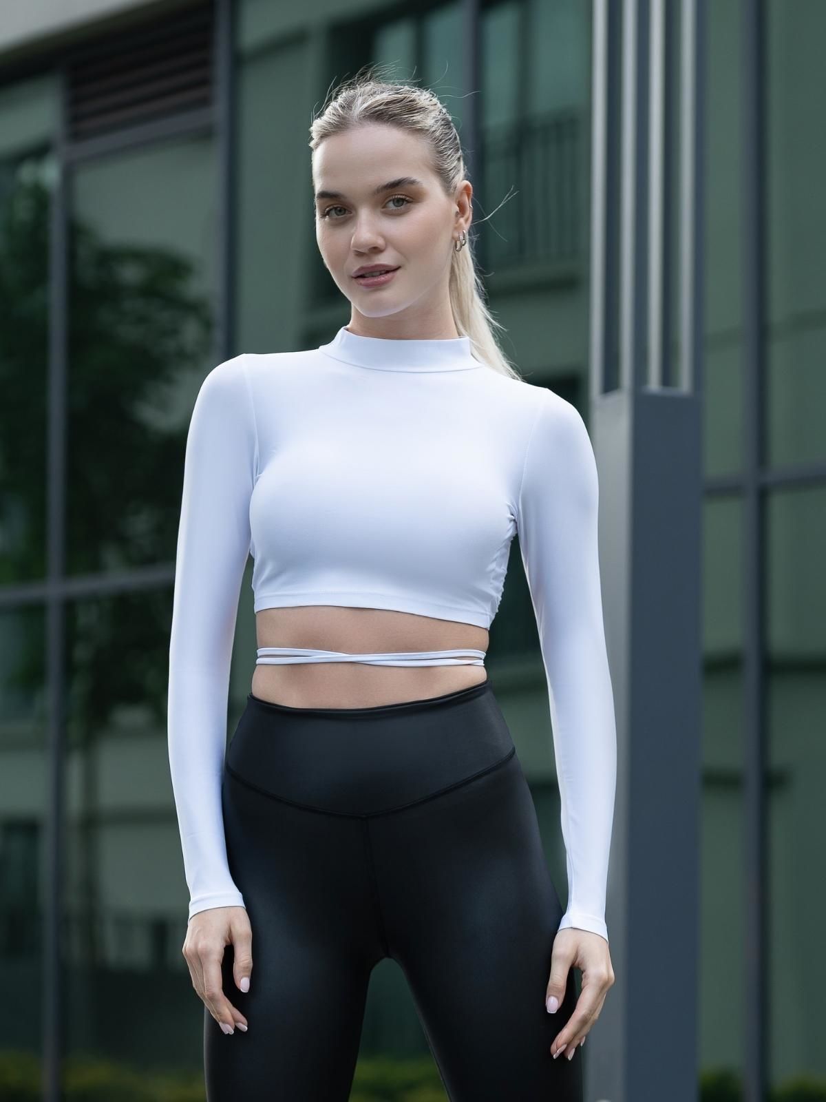 Arkası Açık İp Detaylı Beyaz Tshirt 067