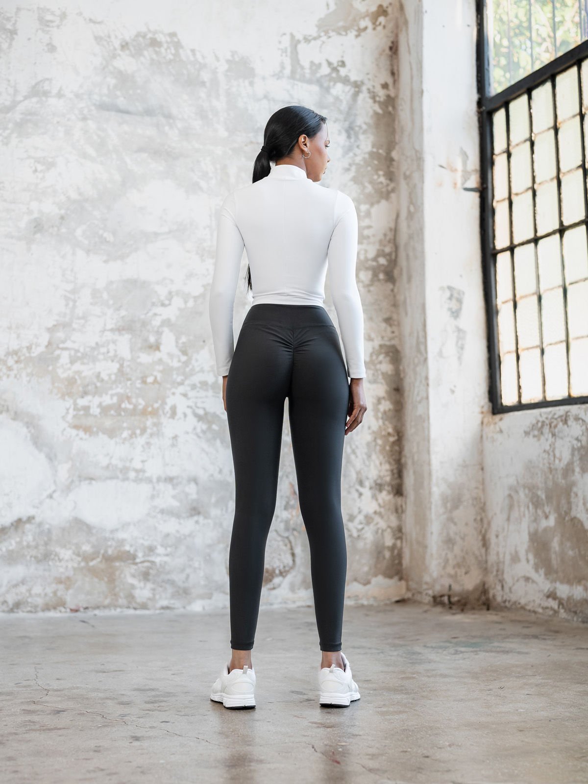 Arkası Büzgülü Tayt Siyah Renk 737