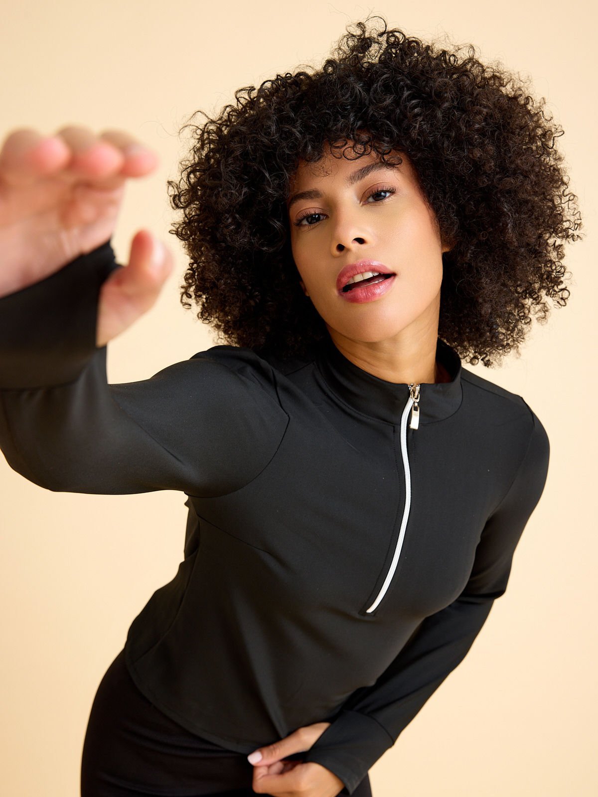 Parmak Geçmeli Üst Siyah Renk 151