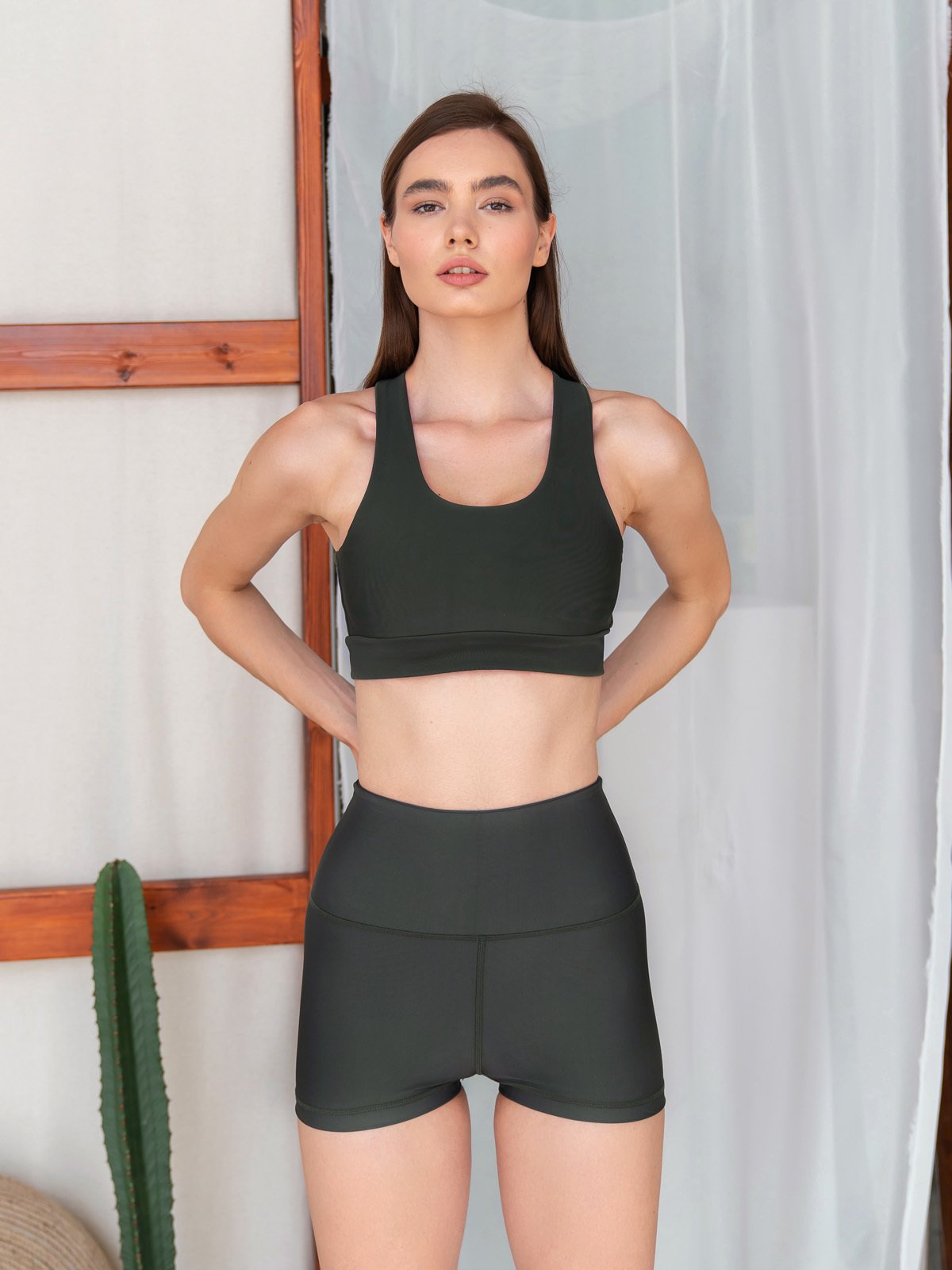 Mini Şort Haki Renk 5002