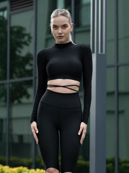 Arkası Açık İp Detaylı Siyah Tshirt 064