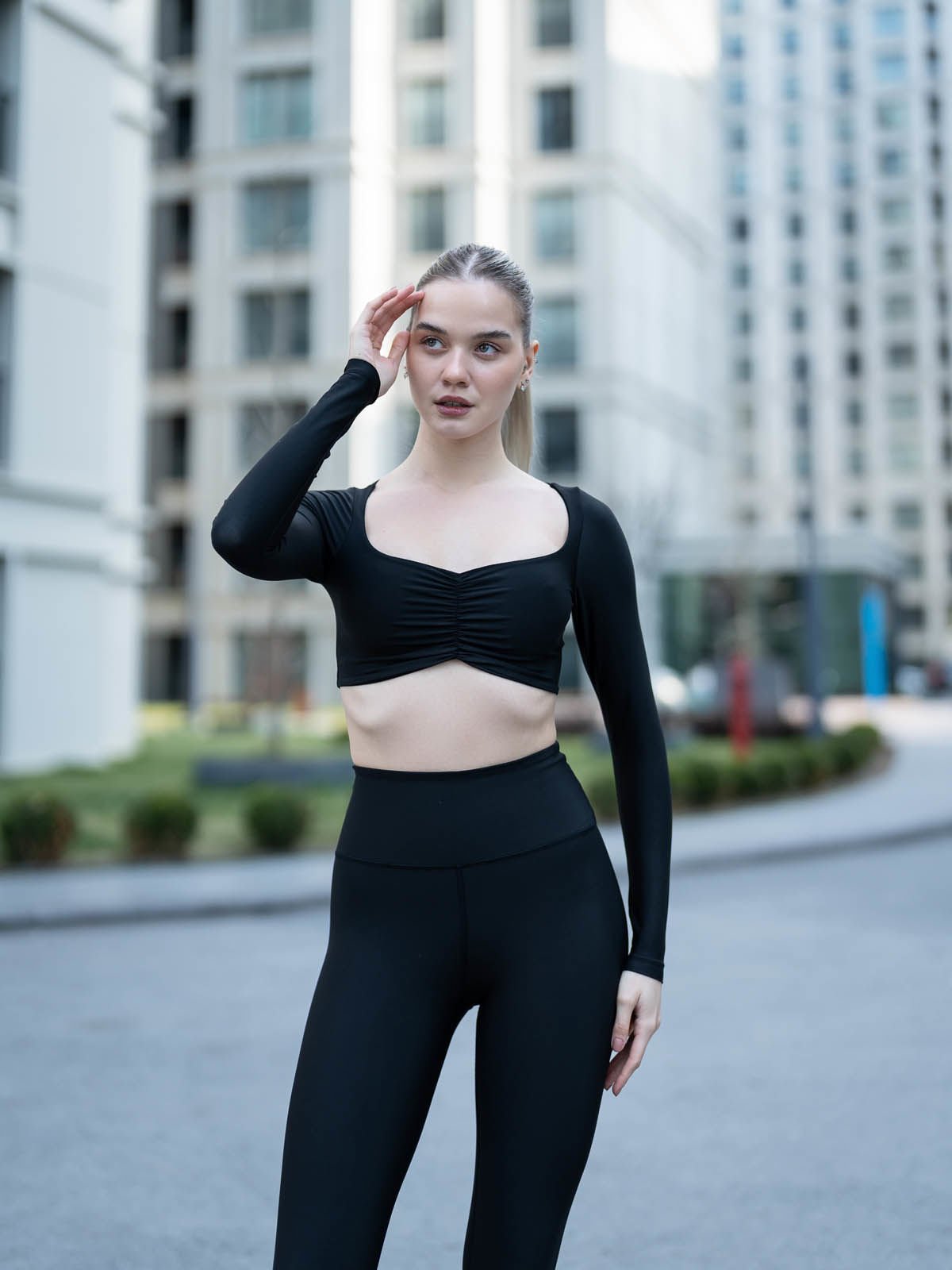 Önü Büzgülü Tshirt Siyah Renk 080