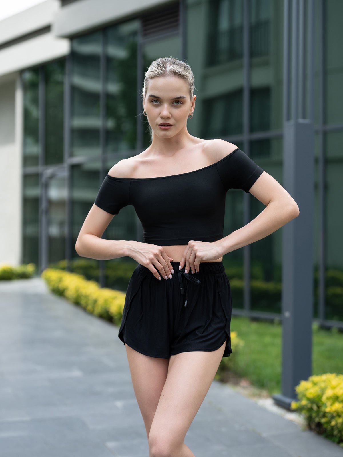 Rahat Omuz Açık Tshirt Kısa Kol Beyaz Renk 085