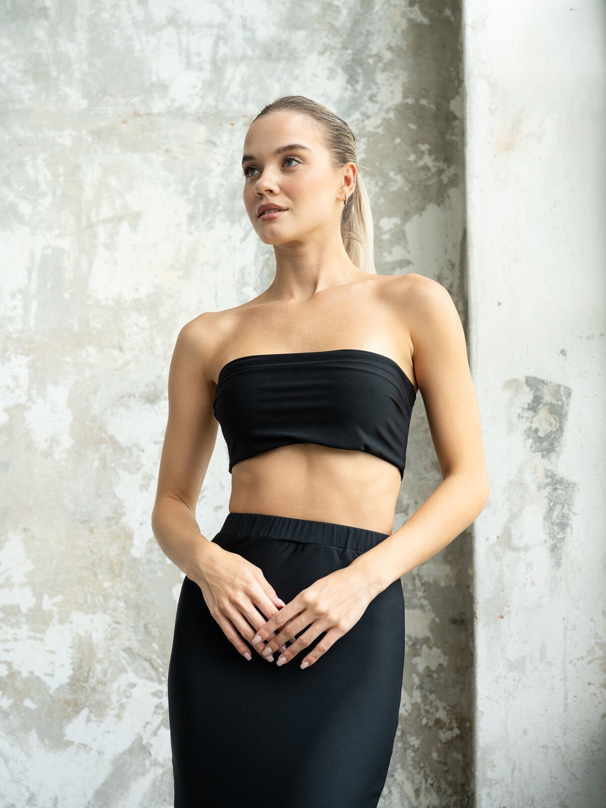 Suzanne Bustiyer Siyah Renk 090