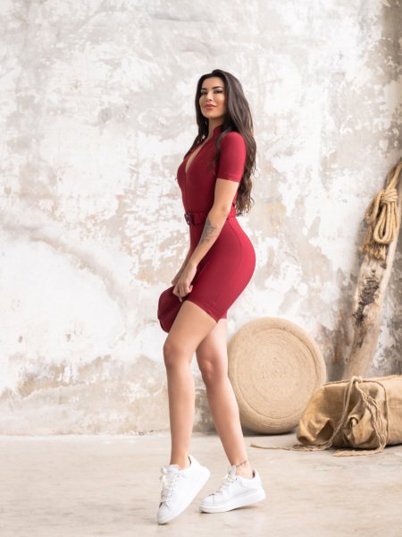Kısa Tulum Kemer Aksesuarlı Bordo Renk 2341