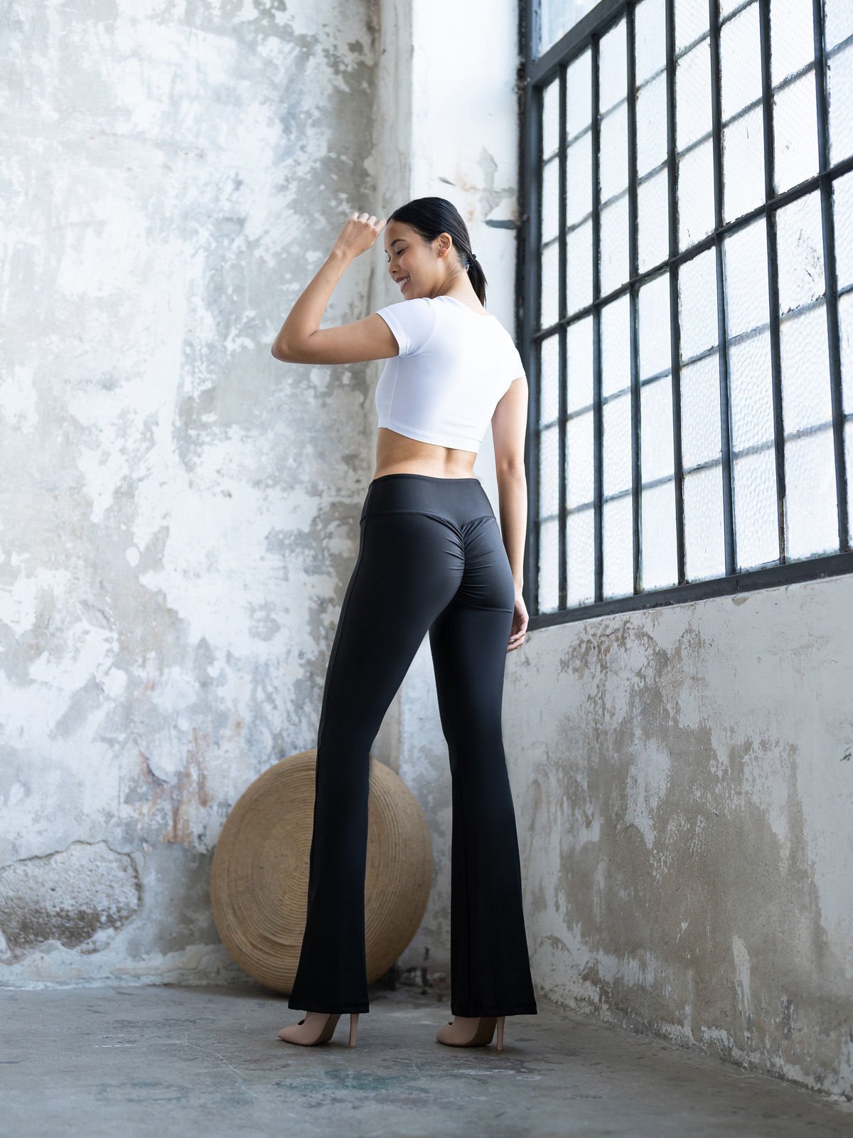 Arkası Büzgülü İspanyol Paça Ve bel Tayt Siyah Renk 438