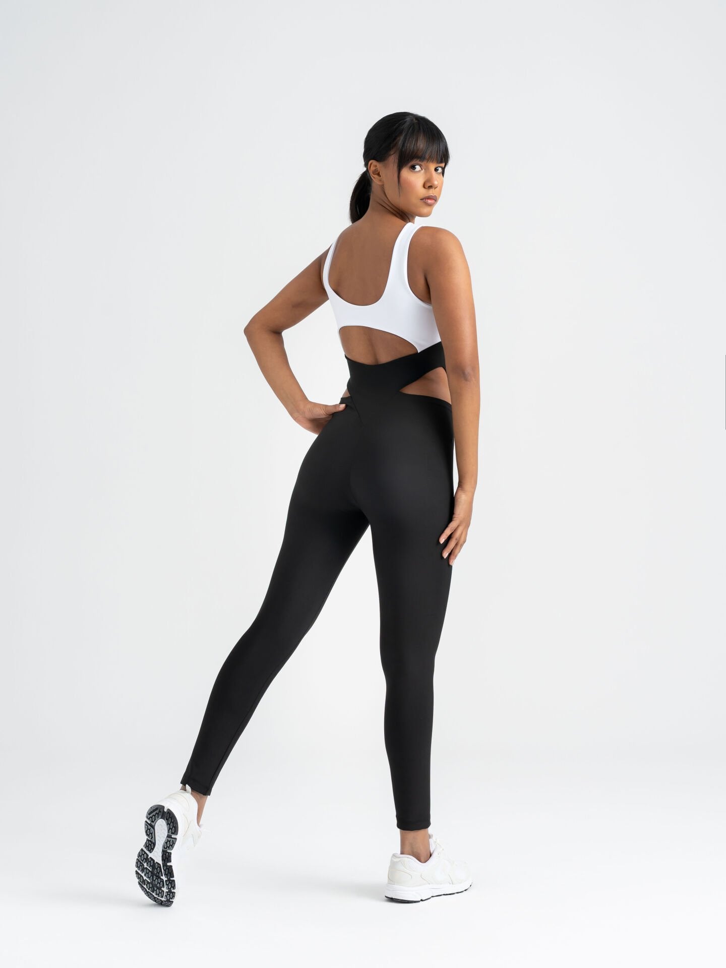 Bold Curve Tulum Siyah Beyaz Çift Renk 3401