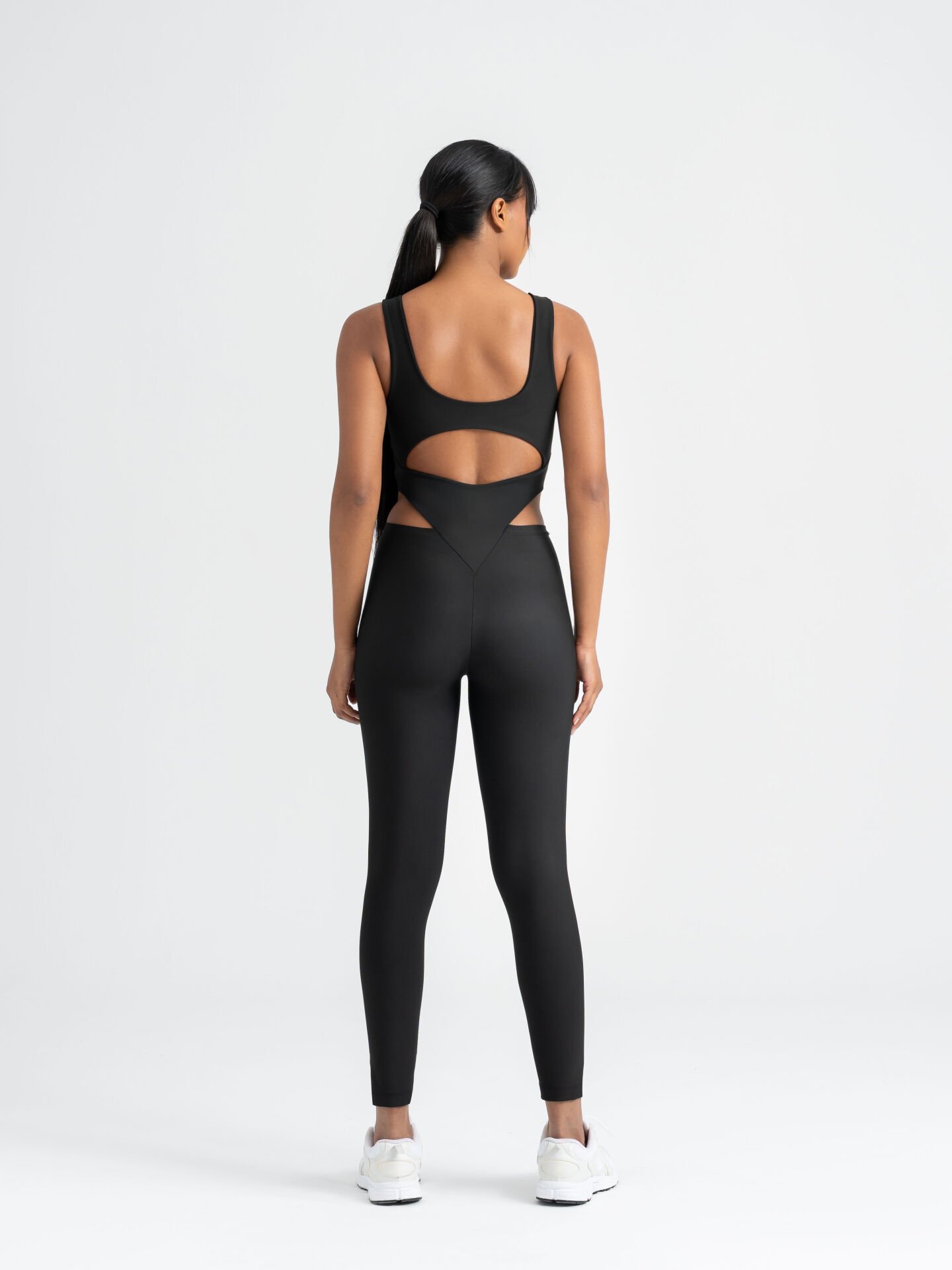 Bold Curve Tulum Siyah Renk 3400