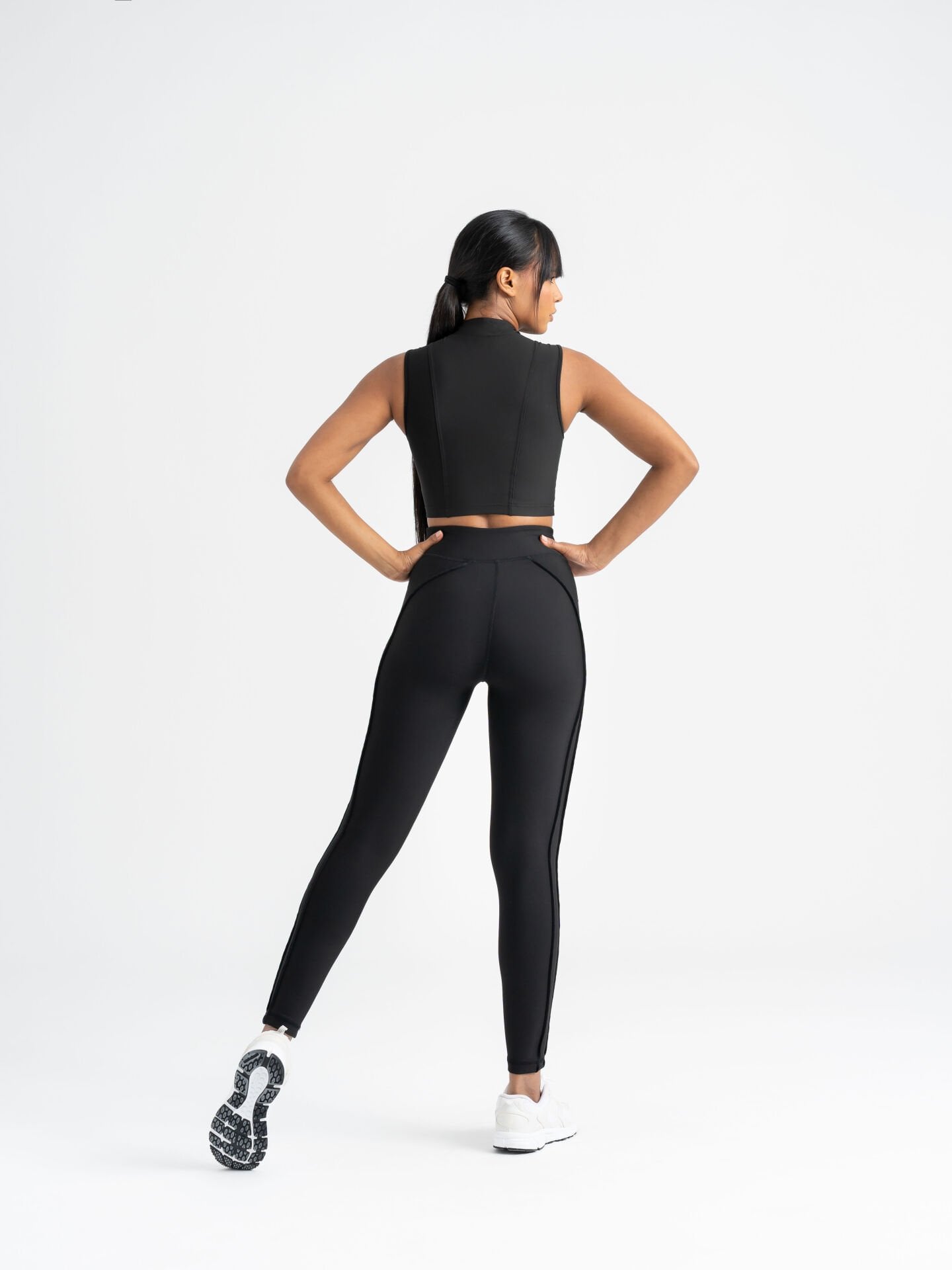 Sculpt Line Spor Tayt Siyah Renk 535