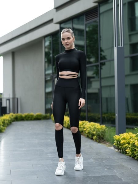Siyah Dizleri Yırtık Spor Tayt 788