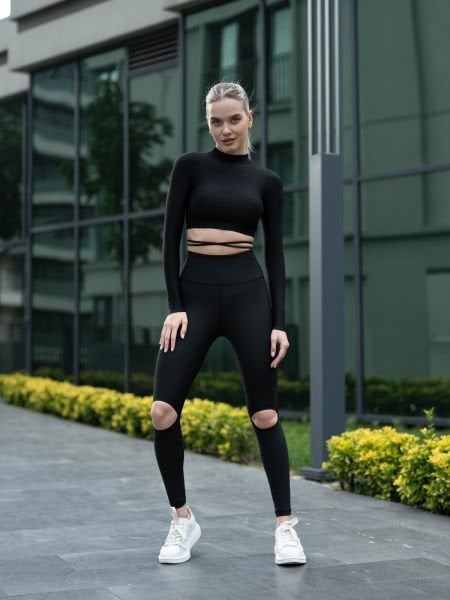 Siyah Dizleri Yırtık Spor Tayt 788